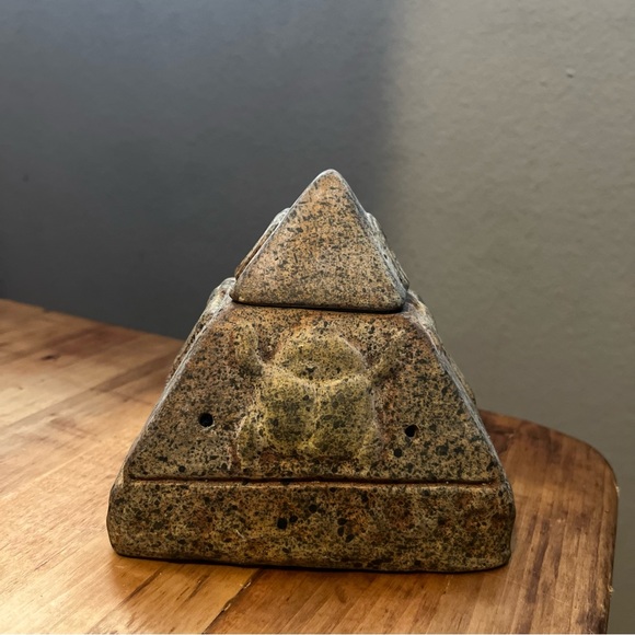 Rustic Stone Pyramid Incense Oil Burner & Candle Holder - Picture 3 of 6